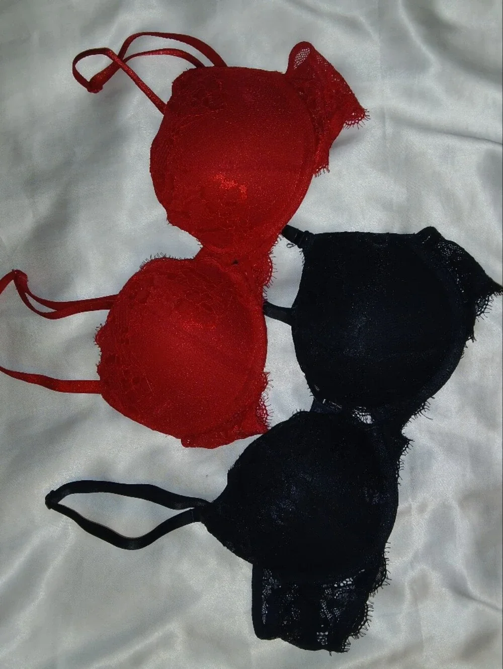 2 Bras Ambrielle The Lace Plunge Push Up Bra, Black & Red